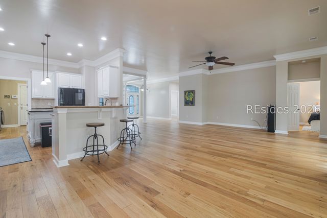 7 S Point Ct, Bluffton, SC 29910