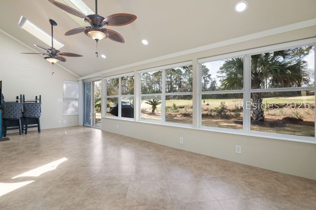 7 S Point Ct, Bluffton, SC 29910