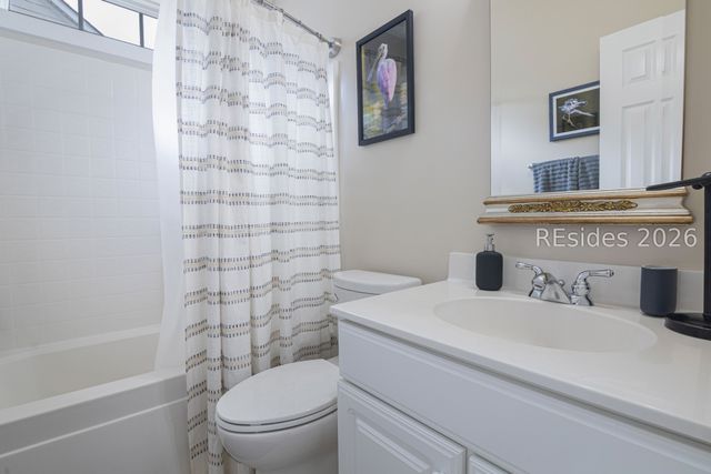 7 S Point Ct, Bluffton, SC 29910