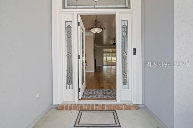 7 S Point Ct, Bluffton, SC 29910