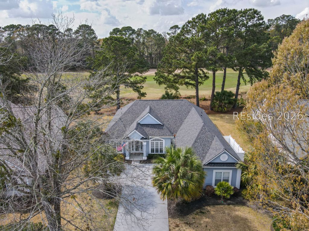 7 S Point Ct, Bluffton, SC 29910