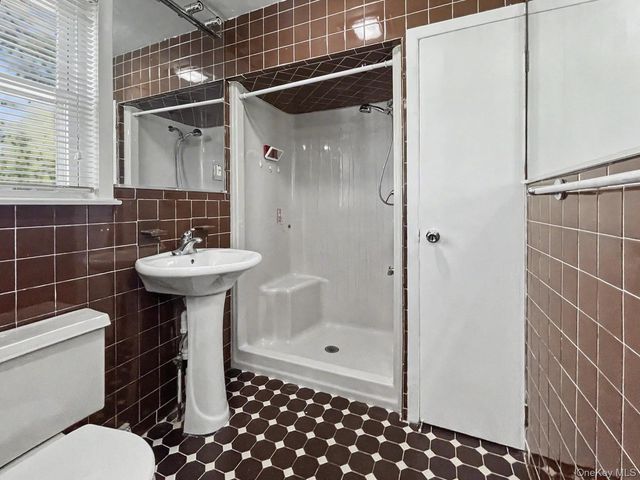 198 Lake Shore Drive E, Rock Hill, NY 12775