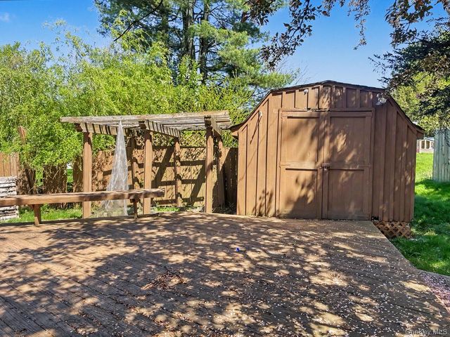 198 Lake Shore Drive E, Rock Hill, NY 12775