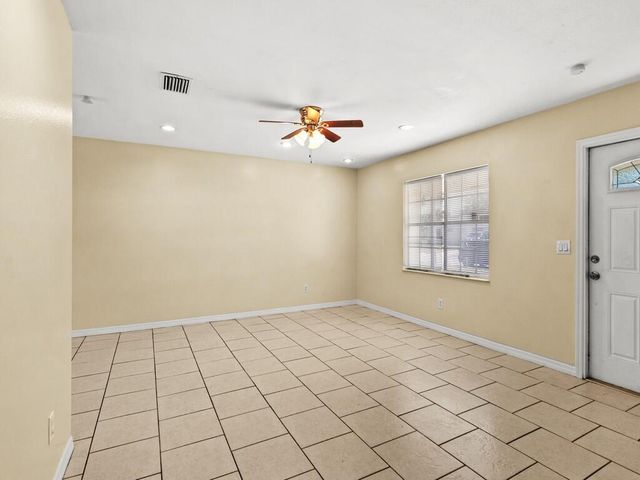 254 SW Bridgeport Drive, Port St Lucie, FL 34953