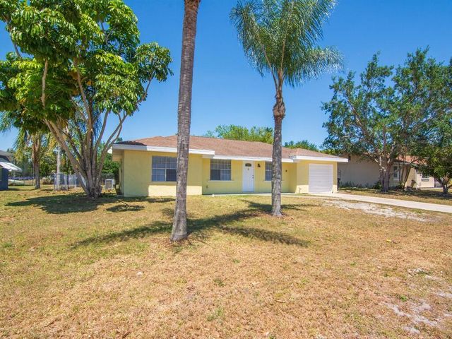 254 SW Bridgeport Drive, Port St Lucie, FL 34953