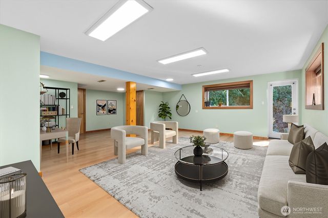 1201 Kirkland Avenue, Kirkland, WA 98033