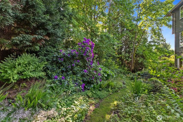 1201 Kirkland Avenue, Kirkland, WA 98033