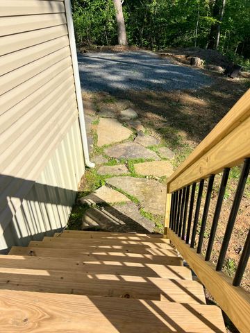 819 Scotts Chapel Road, Jamestown, KY 42629