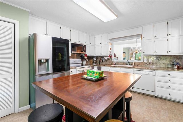 1866 D'Youville Lane, Atlanta, GA 30341