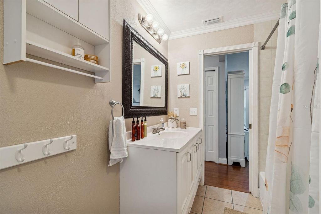 Image 32 of property listing at 1147 RIDGECREST COURT, Palm Harbor, FL 34683