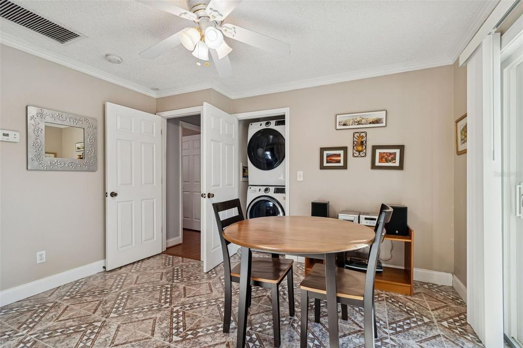 Image 38 of property listing at 1147 RIDGECREST COURT, Palm Harbor, FL 34683