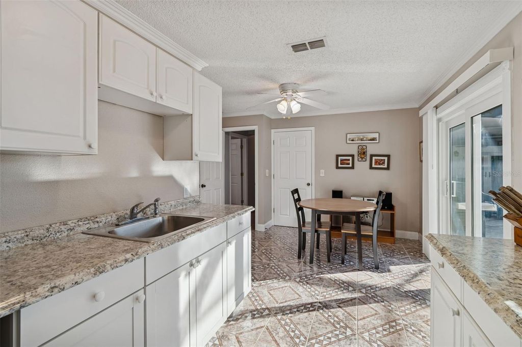 Image 44 of property listing at 1147 RIDGECREST COURT, Palm Harbor, FL 34683