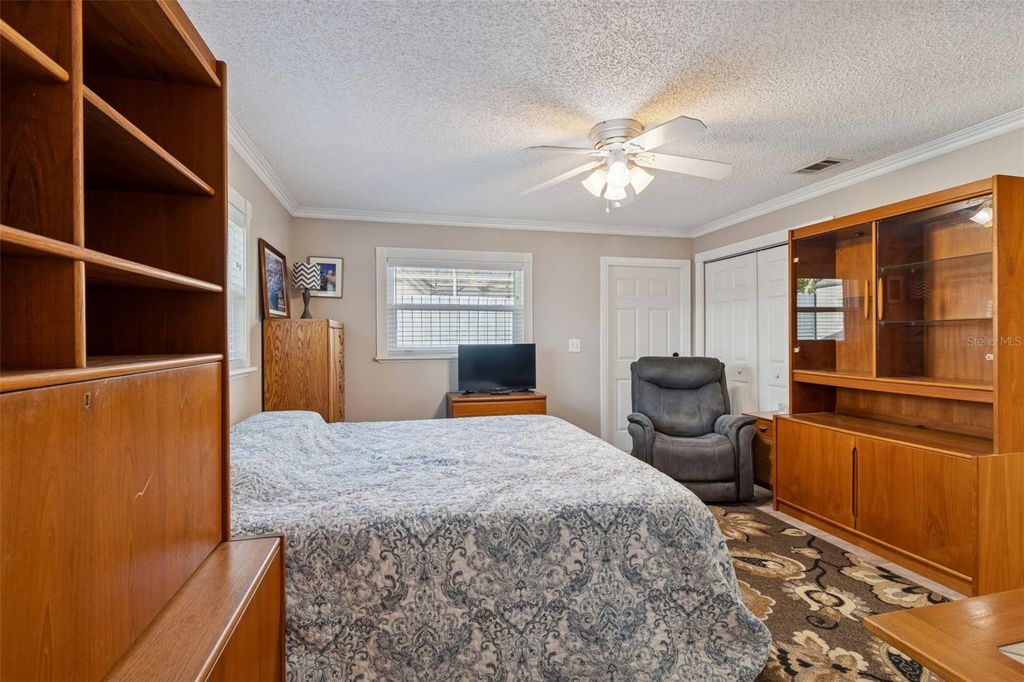 Image 46 of property listing at 1147 RIDGECREST COURT, Palm Harbor, FL 34683