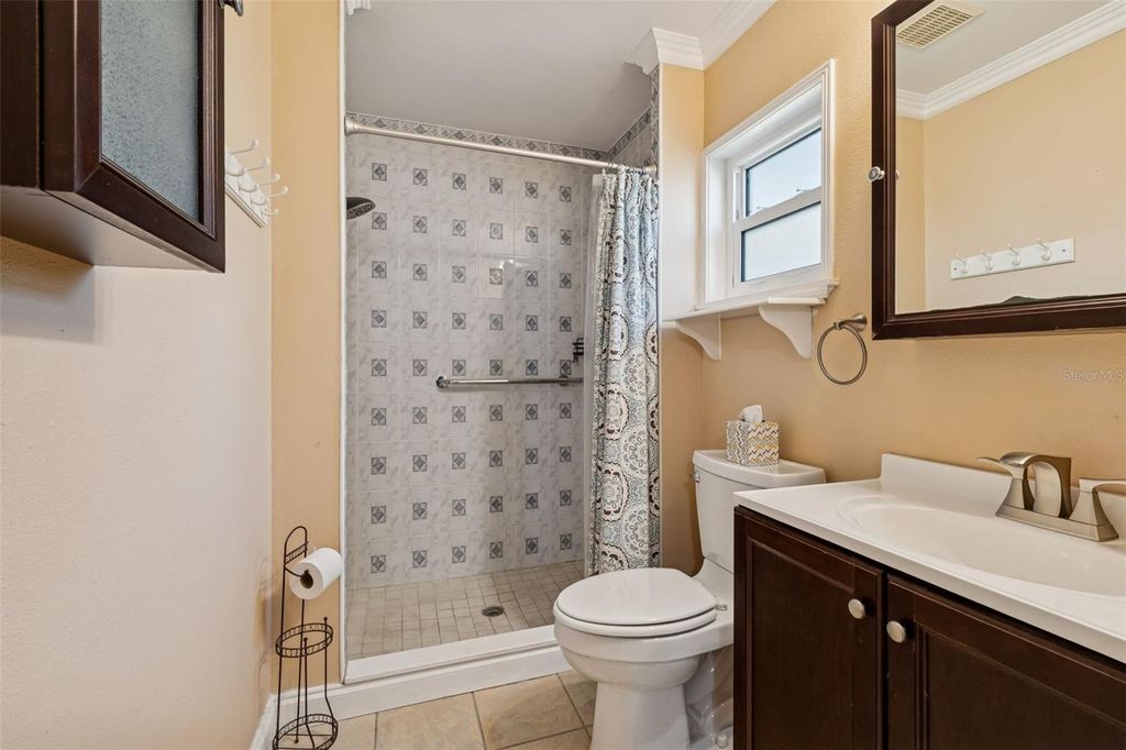 Image 48 of property listing at 1147 RIDGECREST COURT, Palm Harbor, FL 34683