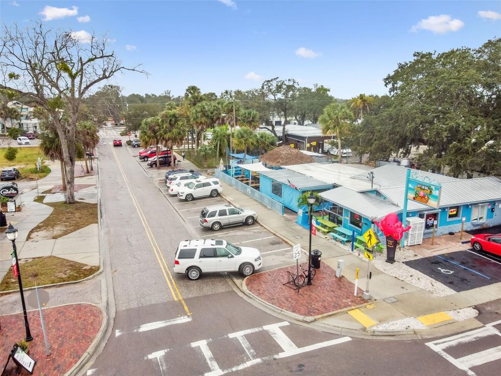 Image 65 of property listing at 1147 RIDGECREST COURT, Palm Harbor, FL 34683