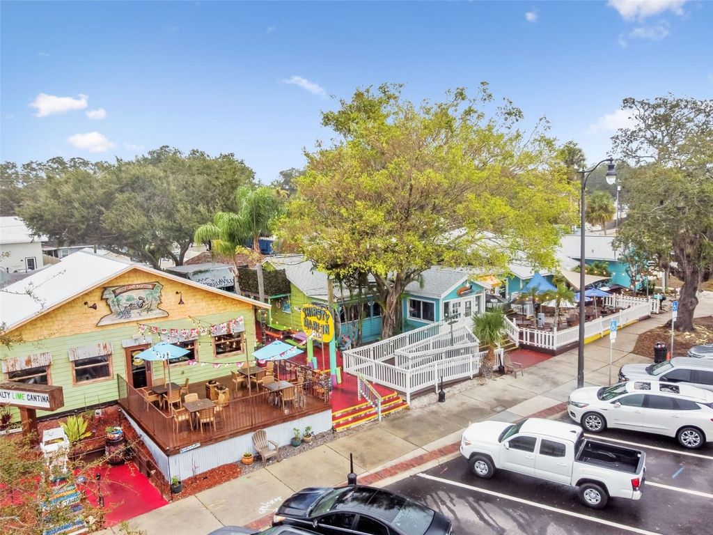 Image 69 of property listing at 1147 RIDGECREST COURT, Palm Harbor, FL 34683