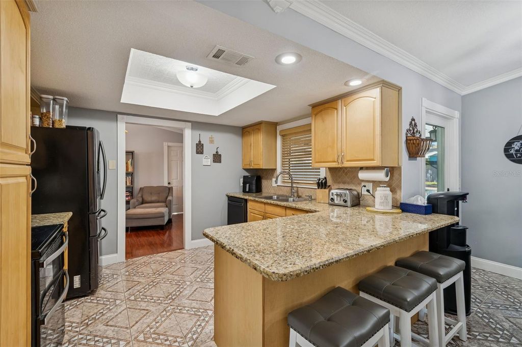 Image 9 of property listing at 1147 RIDGECREST COURT, Palm Harbor, FL 34683