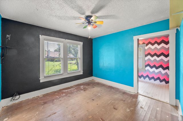 115 Woodland Avenue, Corsicana, TX 75110