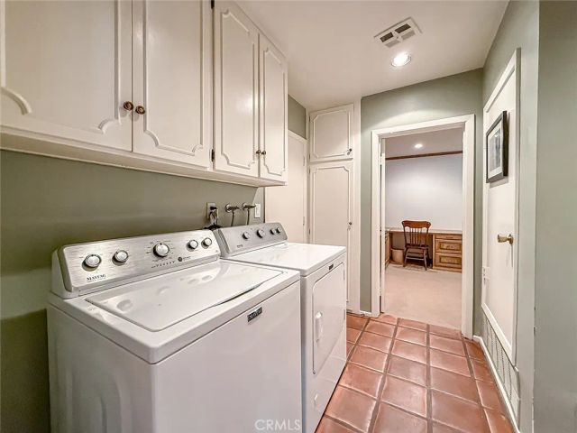 17323 Citronia, Northridge, CA 91325