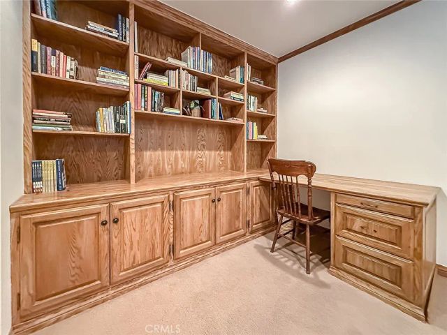 17323 Citronia, Northridge, CA 91325