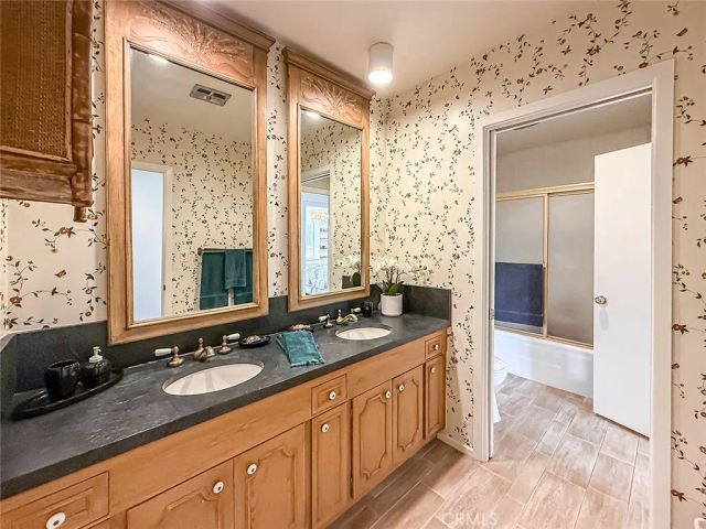 17323 Citronia, Northridge, CA 91325