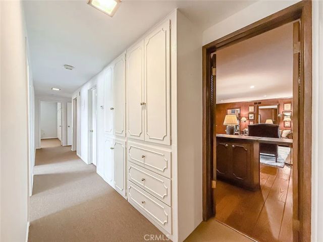 17323 Citronia, Northridge, CA 91325