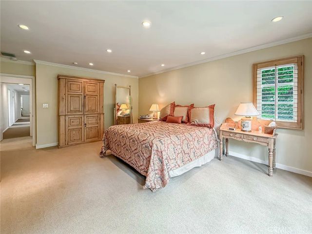 17323 Citronia, Northridge, CA 91325