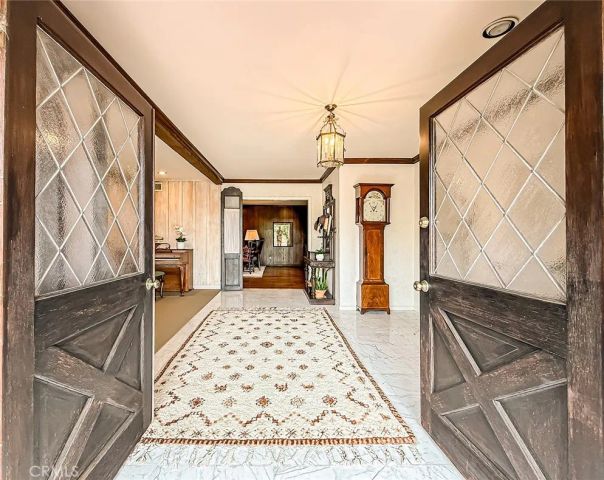 17323 Citronia, Northridge, CA 91325