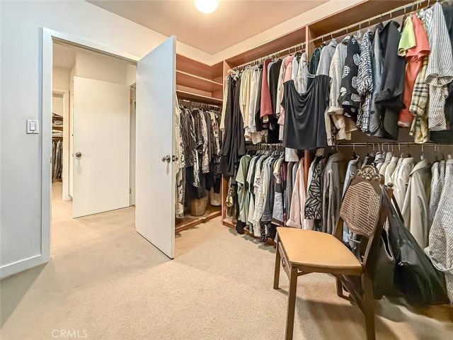 17323 Citronia, Northridge, CA 91325