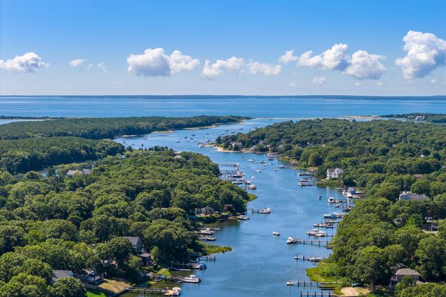 36 Baptiste Lane, East Falmouth, MA 02536