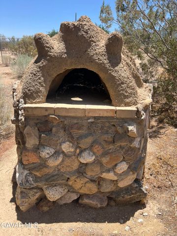 13320 E Avenue W6, Pearblossom, CA 93553