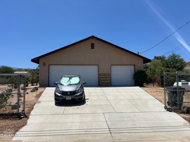 13320 E Avenue W6, Pearblossom, CA 93553