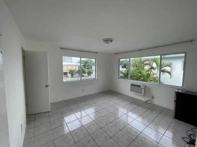 314 Elm Street 3, Hollywood, FL 33019