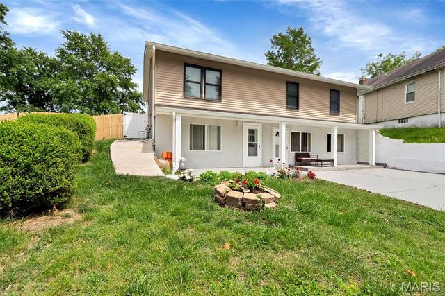 9986 Lark Avenue, St Louis, MO 63125