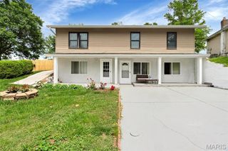 9986 Lark Avenue, St Louis, MO 63125