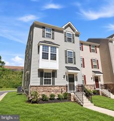 1118 DOVETAIL CIR, Fredericksburg, VA 22401
