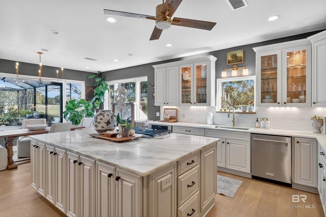 254 Royal Drive, Gulf Shores, AL 36542