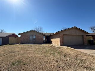 6110 SW Oak Cliff Ave Avenue, Lawton, OK 73505