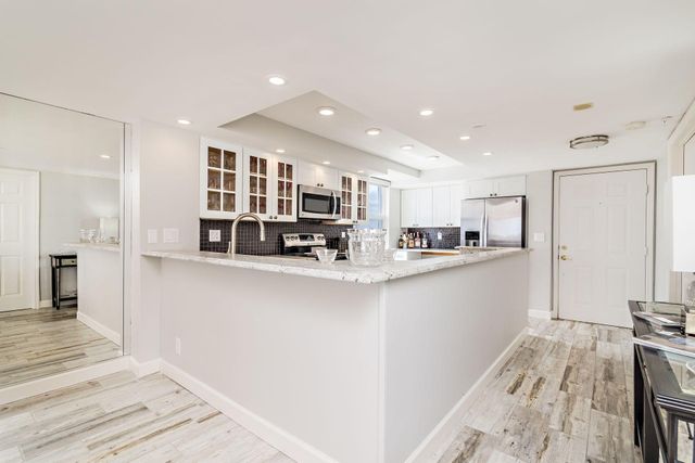 3901 S Flagler Drive 903, West Palm Beach, FL 33405