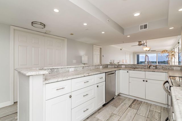 3901 S Flagler Drive 903, West Palm Beach, FL 33405