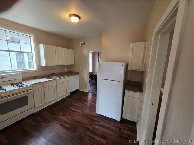 1602 W Broadway Street, Muskogee, OK 74401