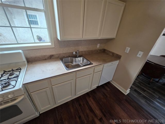 1602 W Broadway Street, Muskogee, OK 74401