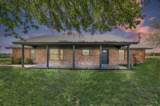 286 S Baese Road, Elm Mott, TX 76640