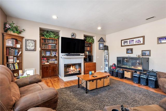 1617 Garden, Redlands, CA 92373