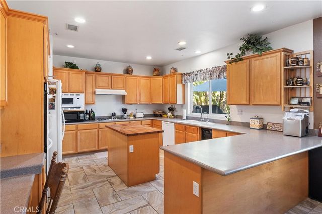 1617 Garden, Redlands, CA 92373