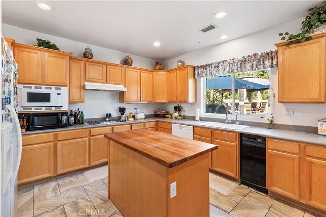 1617 Garden, Redlands, CA 92373