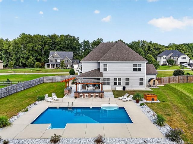 519 Daylily Court, Carthage, NC 28327