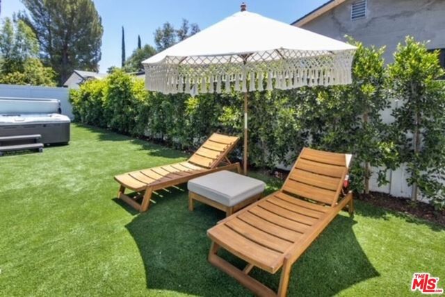 23028 Burbank Boulevard, Woodland Hills, CA 91367