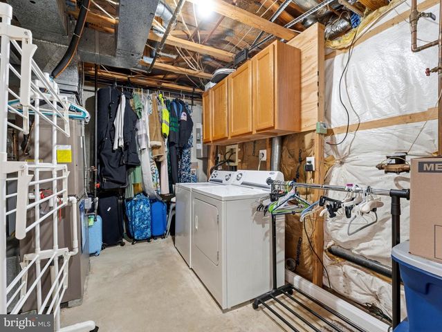 8 PINEHURST CT, Blackwood, NJ 08012
