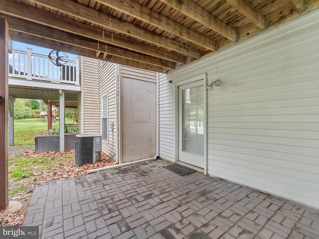 8 PINEHURST CT, Blackwood, NJ 08012